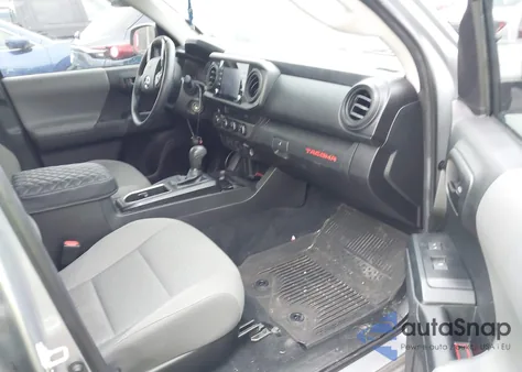 2022 Toyota Tacoma Sr V6 z USA, uszkodzony, nr VIN 3TYCZ5AN7NT083302